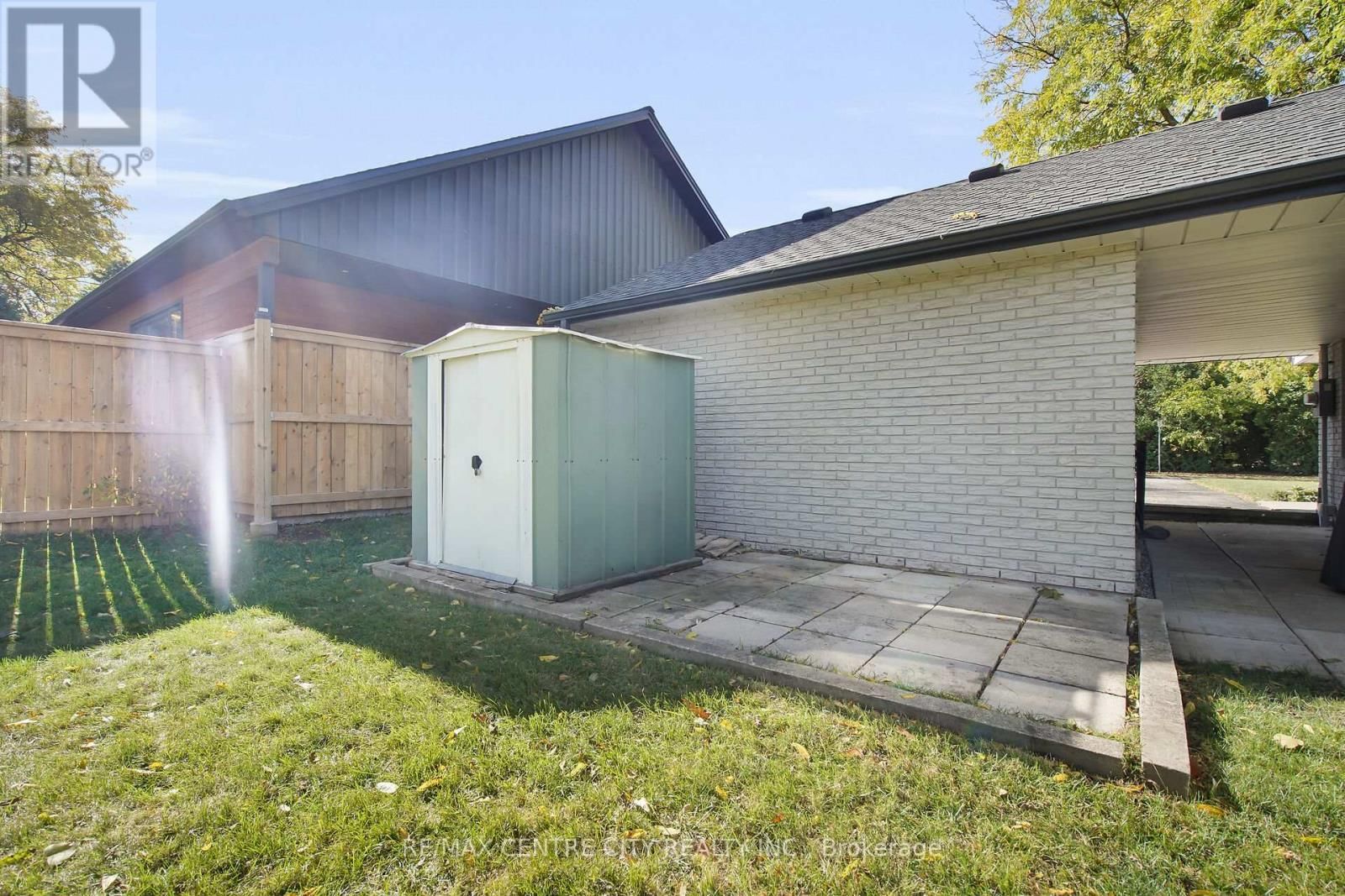 519 EAST MILE ROAD Image 36