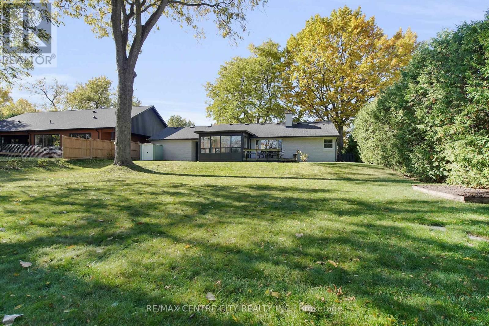 519 EAST MILE ROAD Image 41