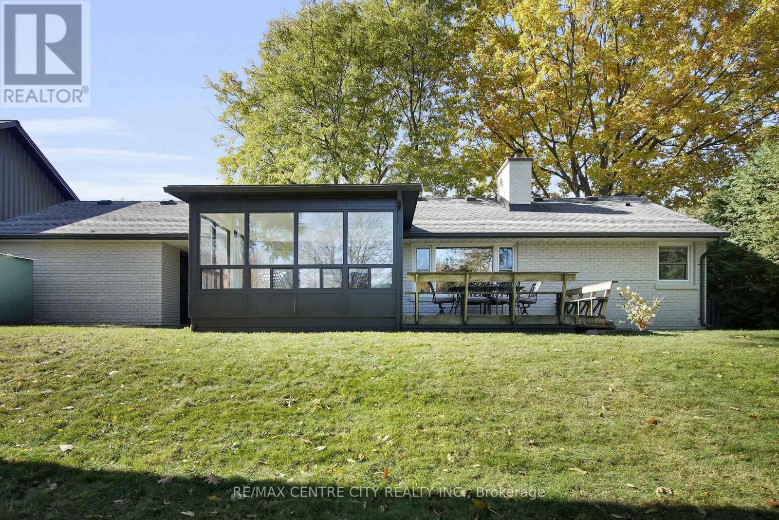 519 EAST MILE ROAD Image 43