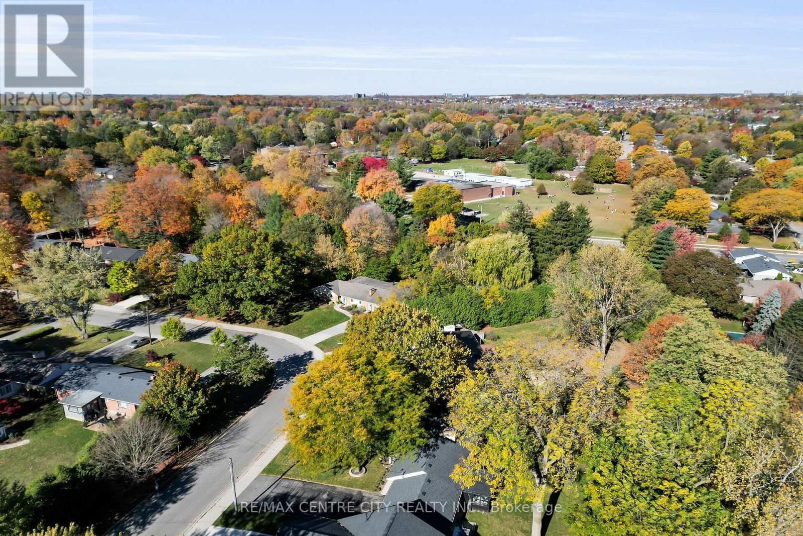 519 EAST MILE ROAD Image 46