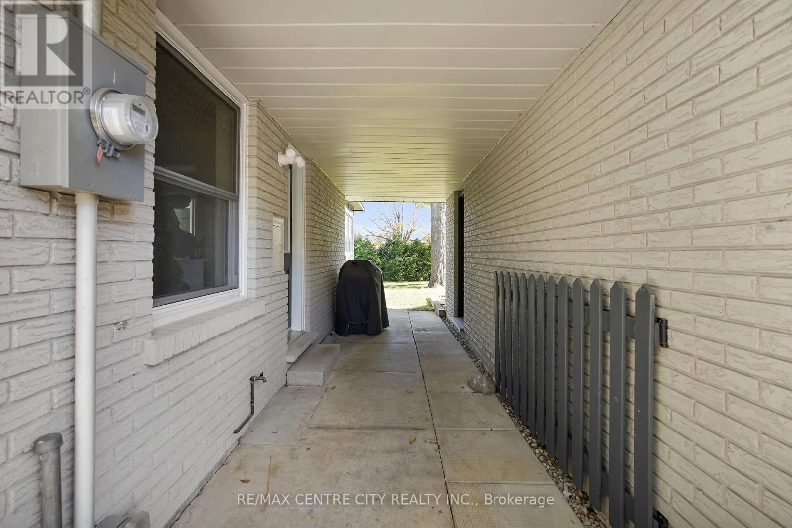 519 EAST MILE ROAD Image 7