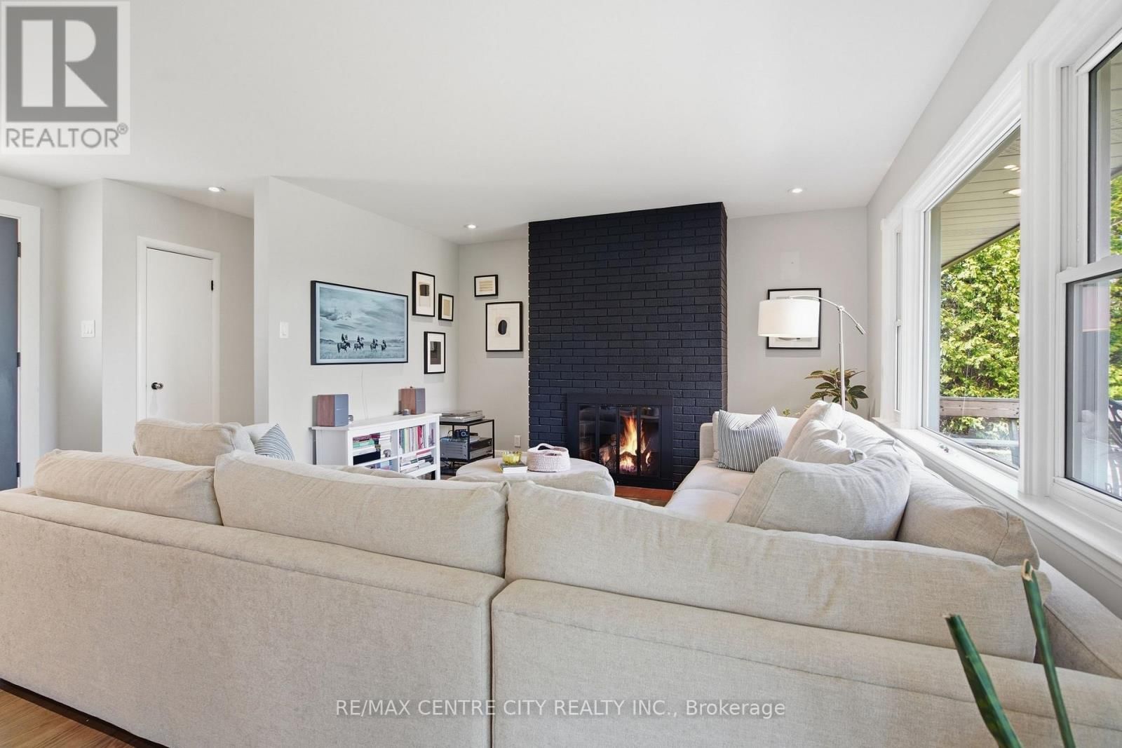 519 EAST MILE ROAD Image 9