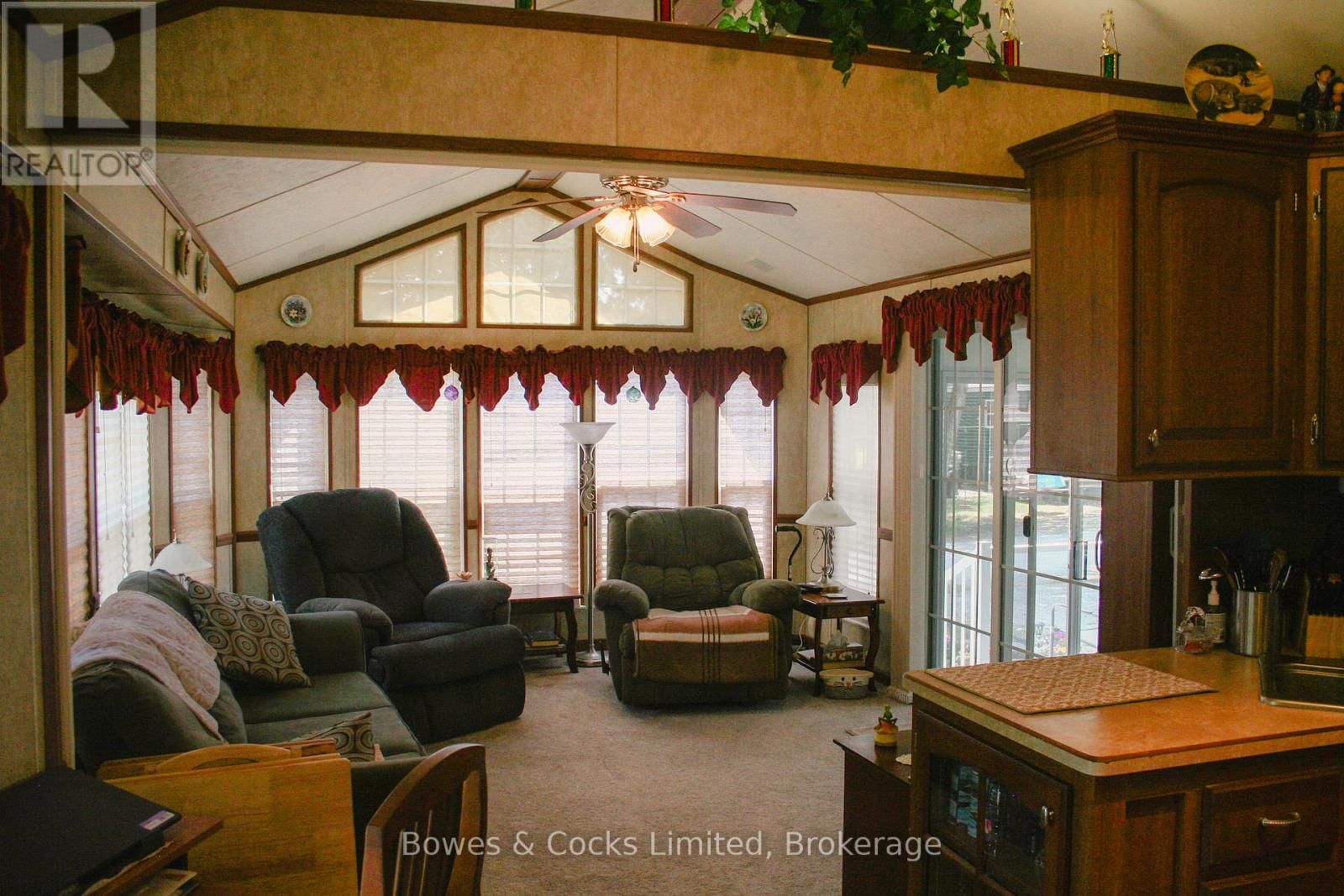 2 ROCKHAVEN-PIONEER POINT Image 14