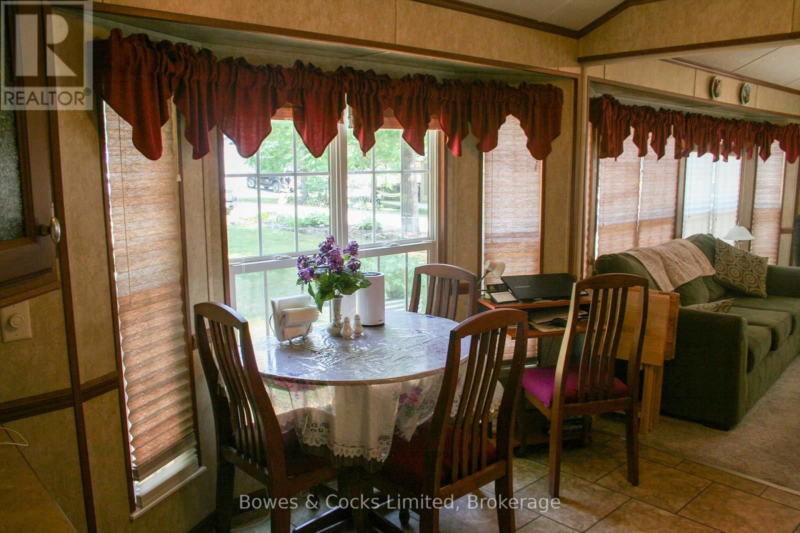 2 ROCKHAVEN-PIONEER POINT Image 21