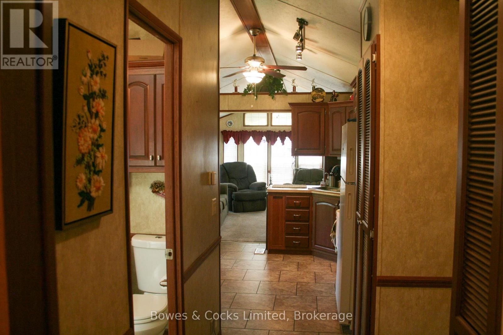 2 ROCKHAVEN-PIONEER POINT Image 24