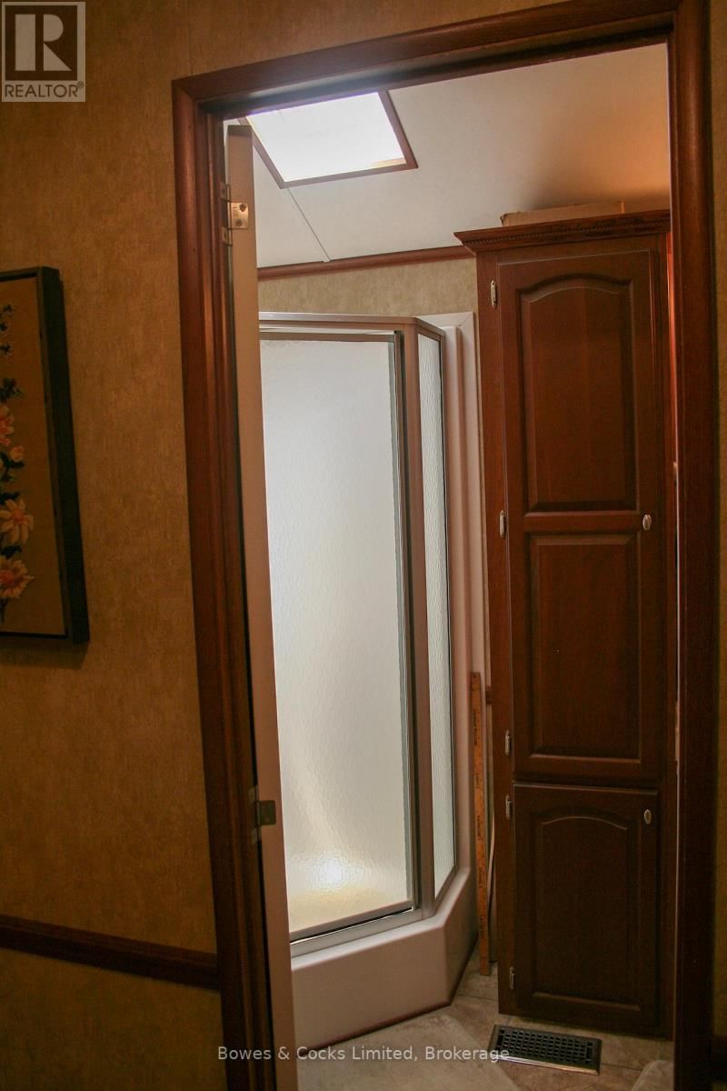 2 ROCKHAVEN-PIONEER POINT Image 26