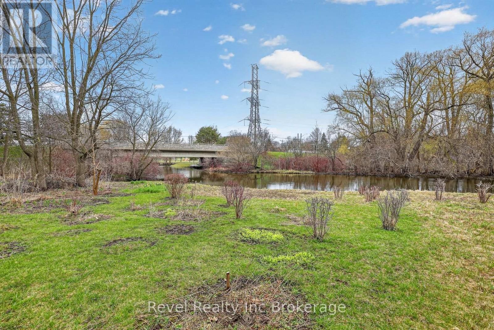 127 FERGUSON DRIVE Image 31