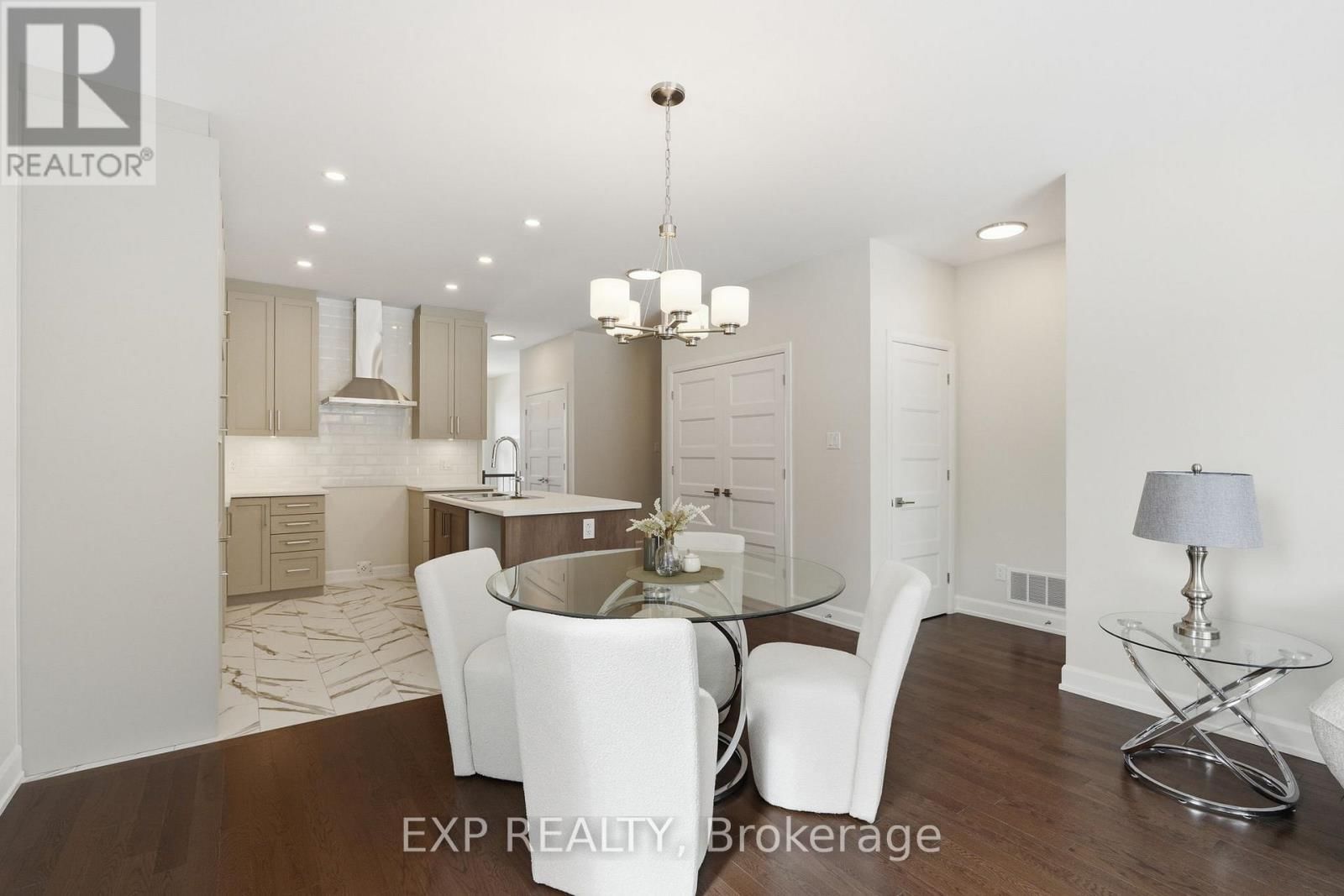 22 HUGHES CIRCLE Image 10