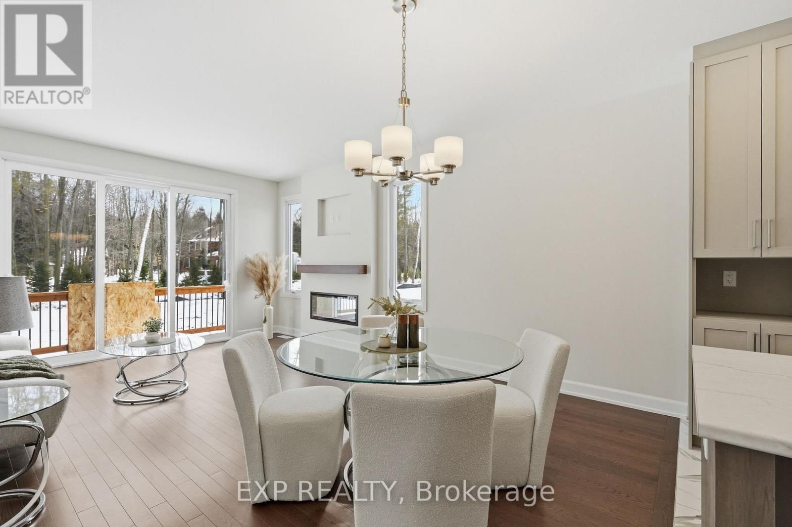 22 HUGHES CIRCLE Image 11