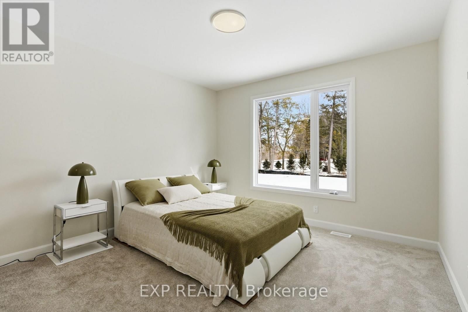 22 HUGHES CIRCLE Image 15