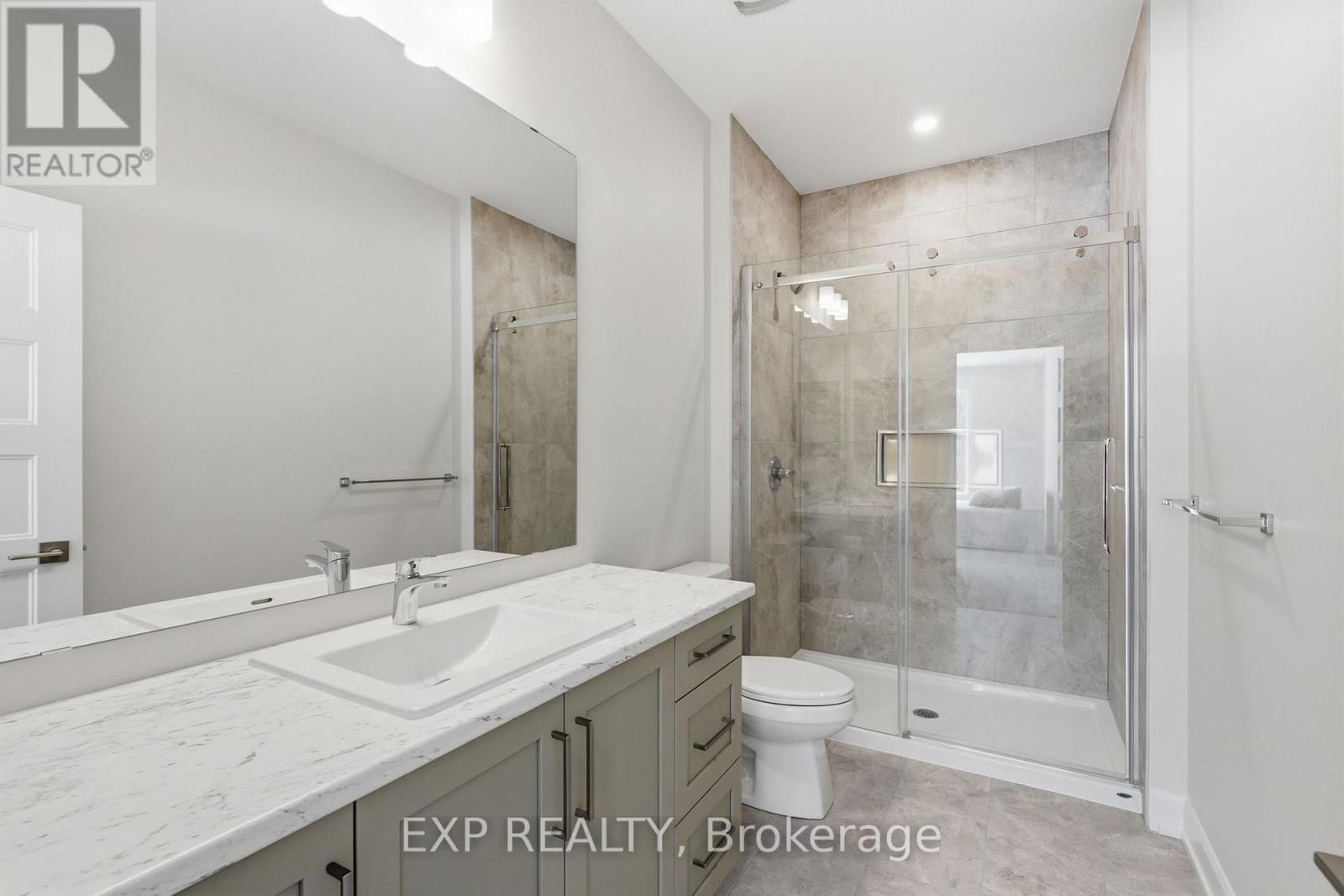 22 HUGHES CIRCLE Image 17