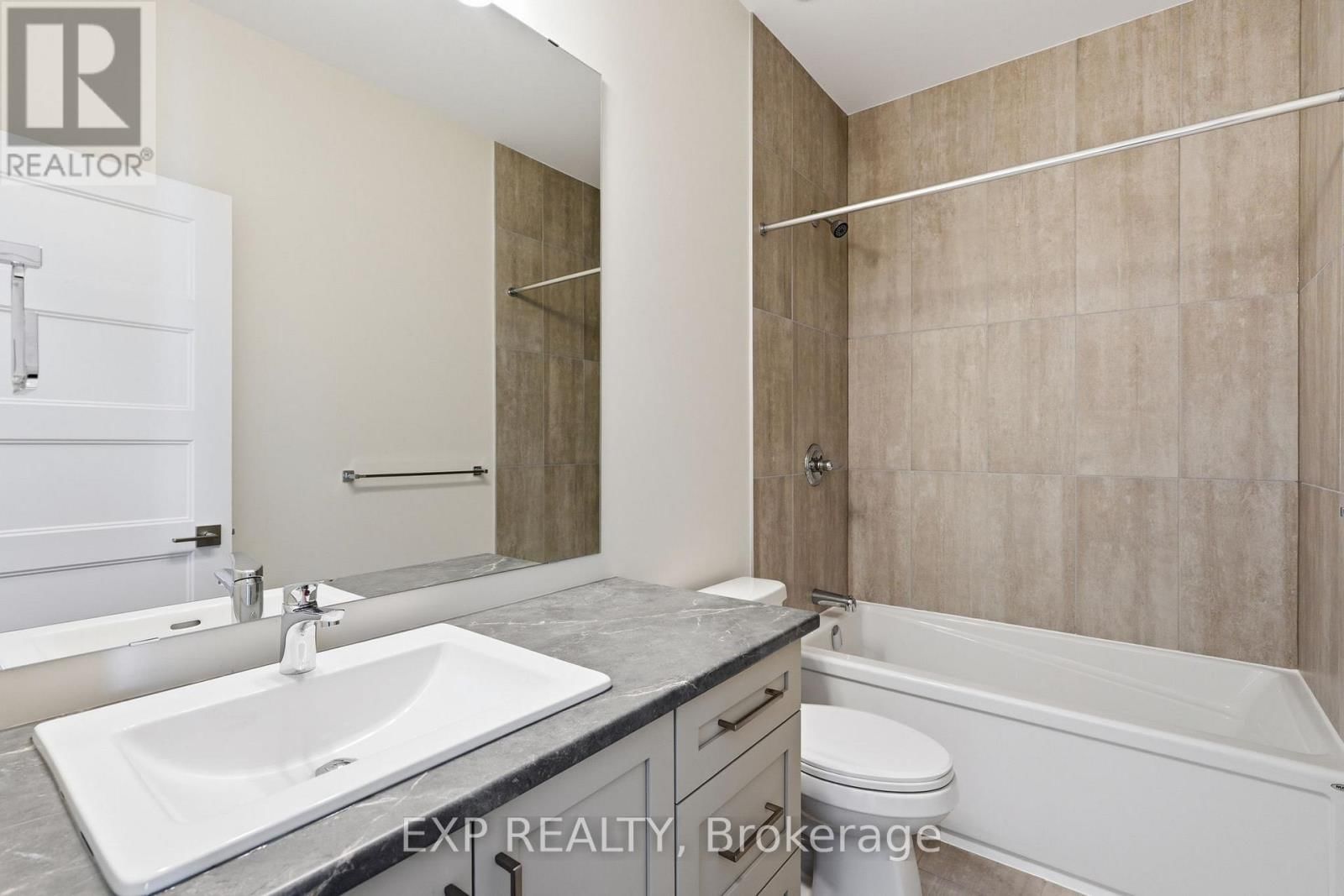 22 HUGHES CIRCLE Image 4