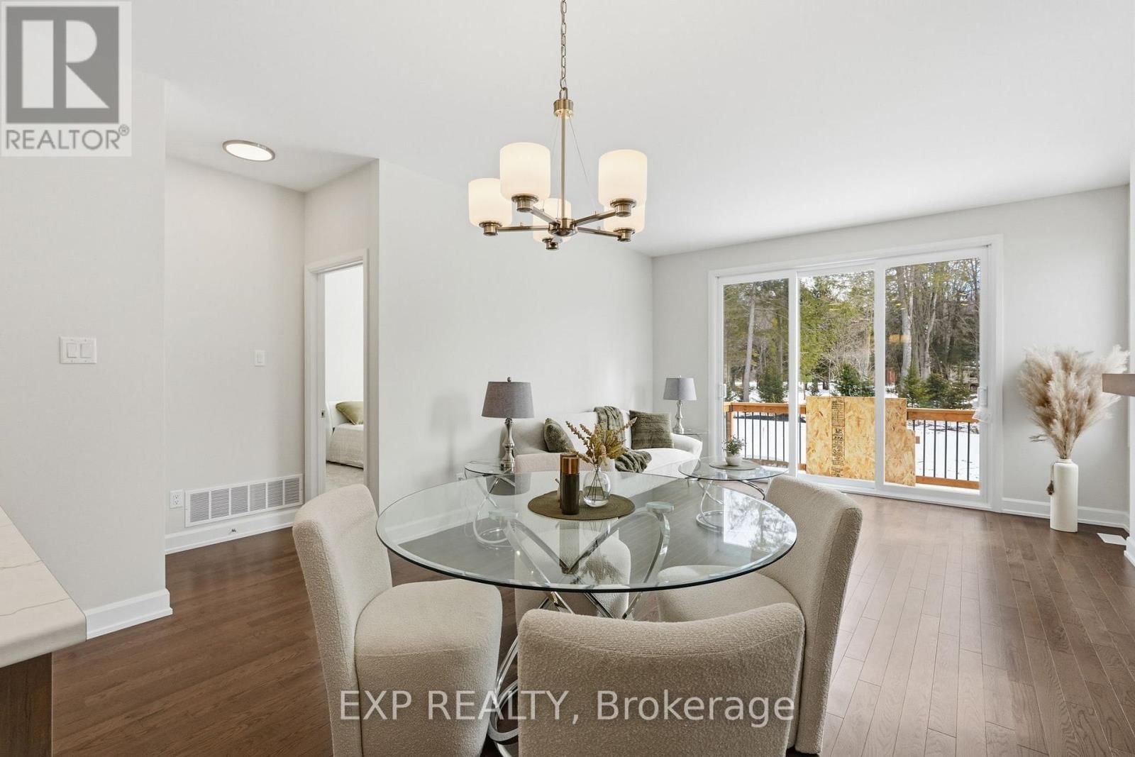 22 HUGHES CIRCLE Image 9