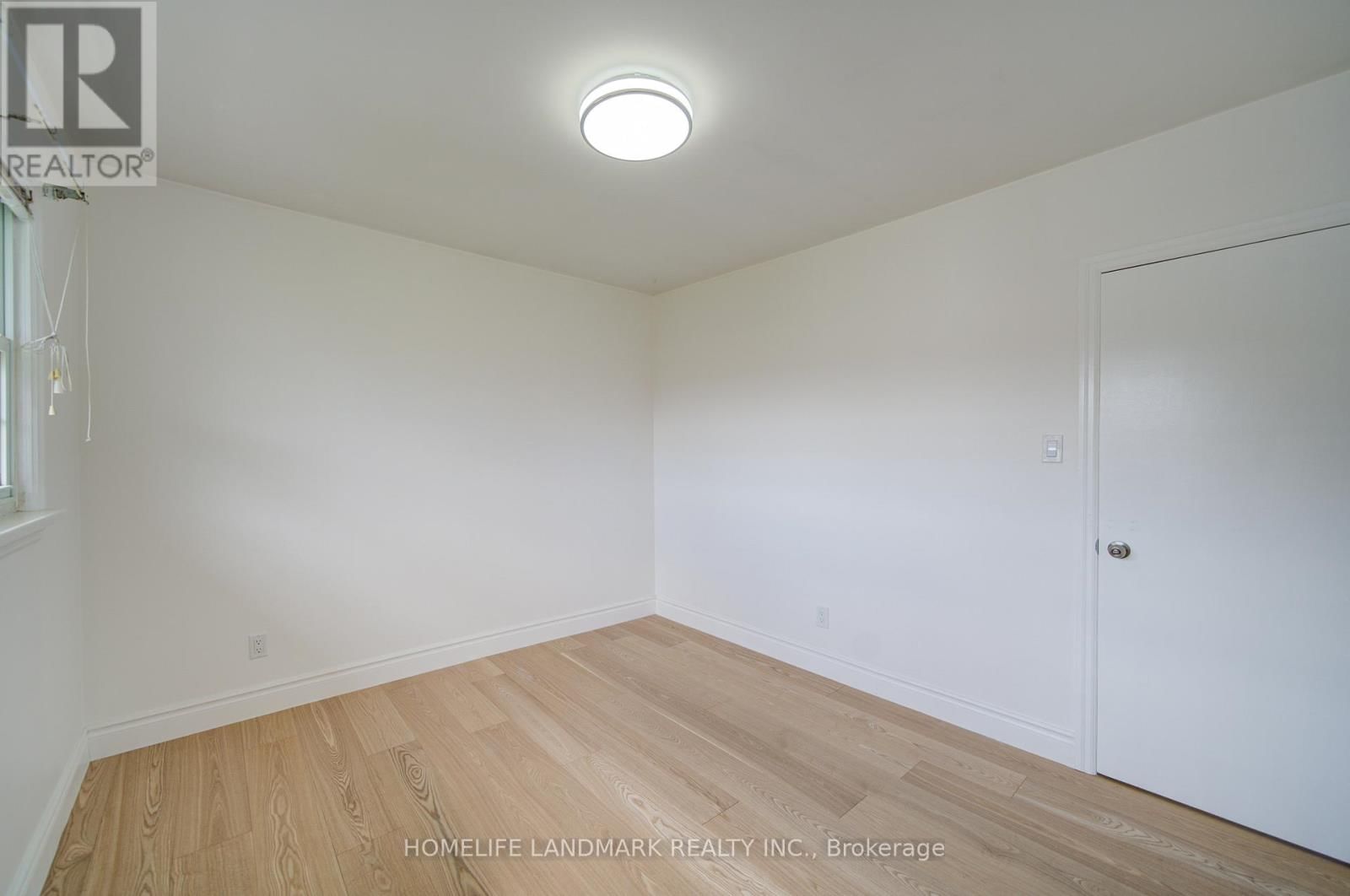 95 JACOBSON AVENUE Image 19