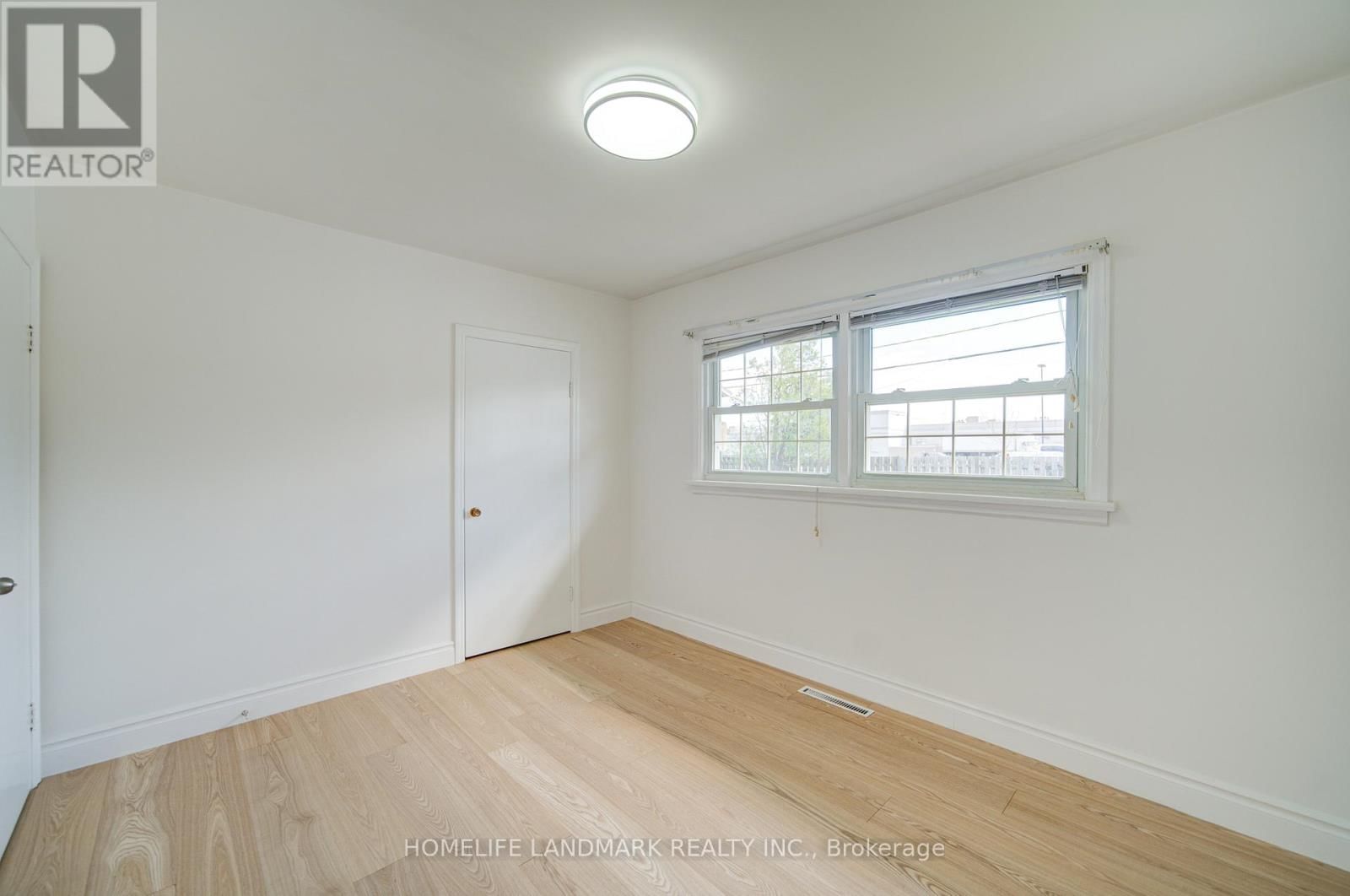 95 JACOBSON AVENUE Image 22