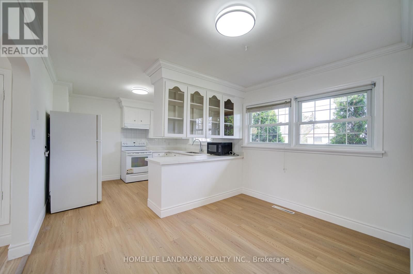 95 JACOBSON AVENUE Image 23