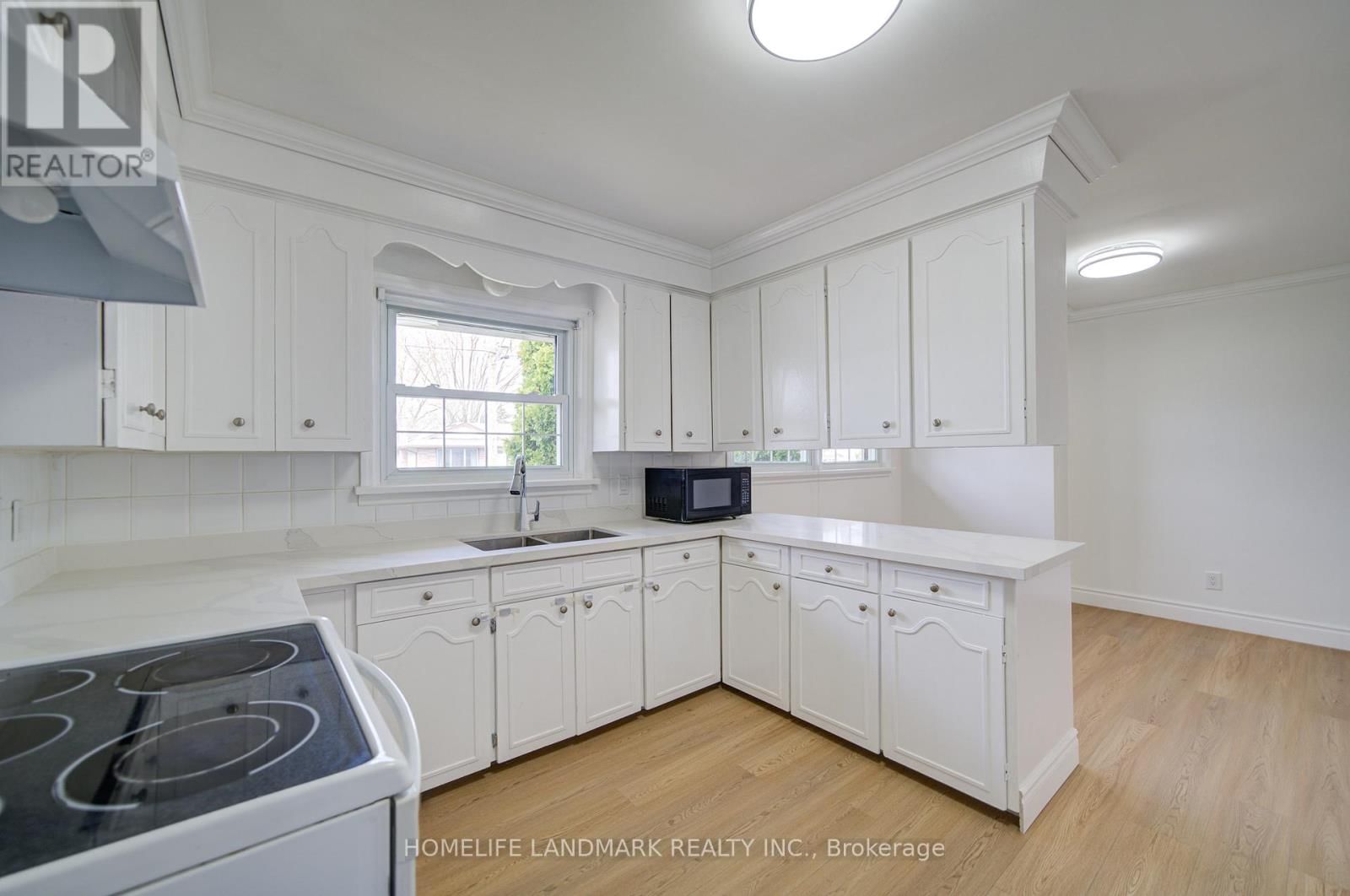 95 JACOBSON AVENUE Image 28