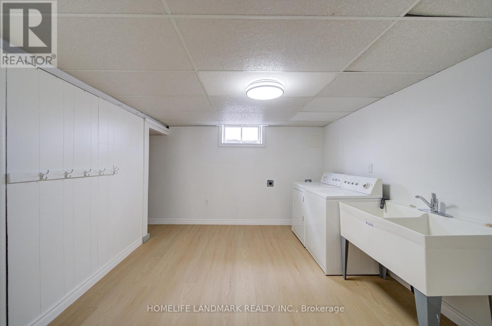 95 JACOBSON AVENUE Image 33