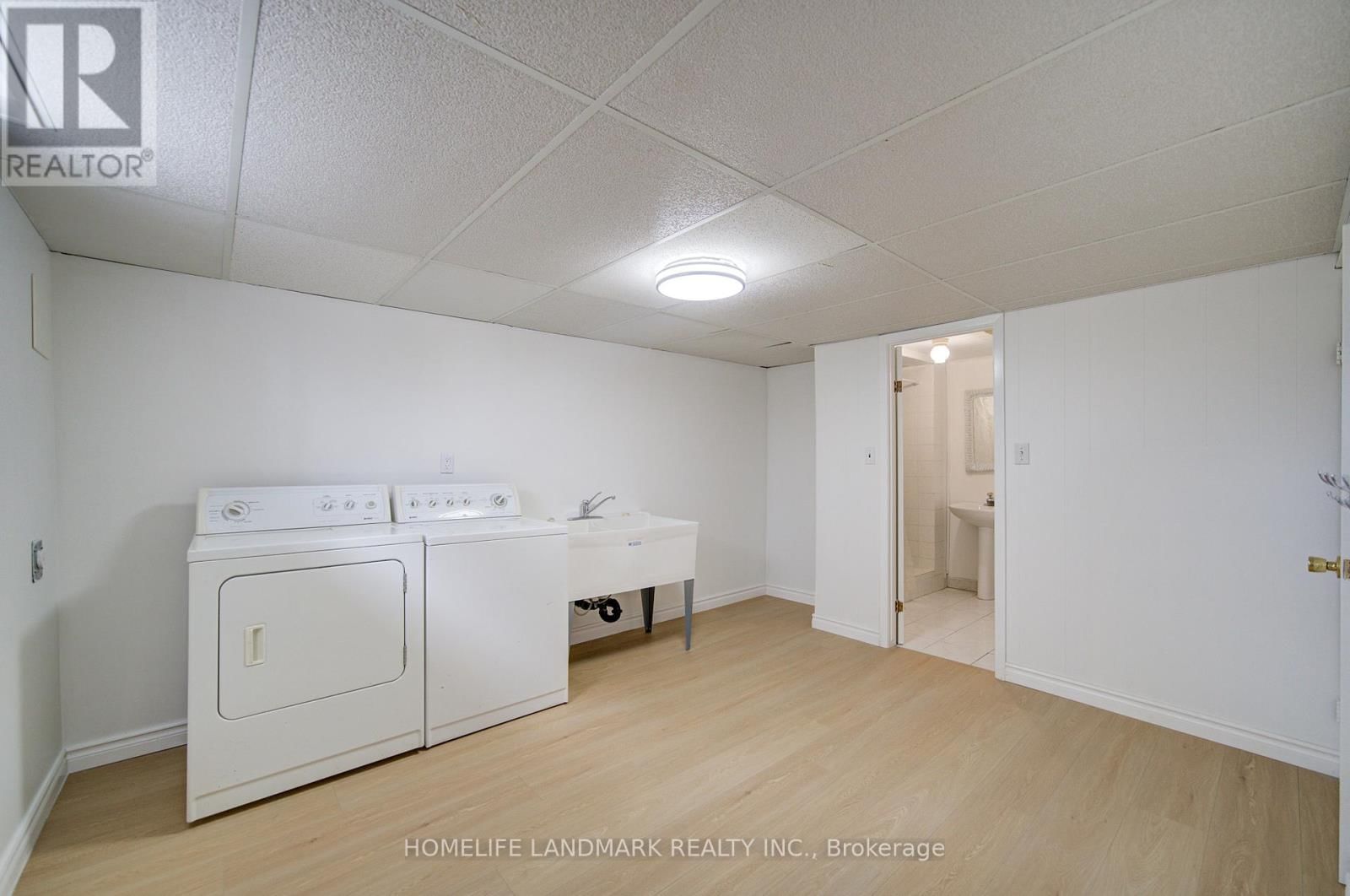 95 JACOBSON AVENUE Image 34