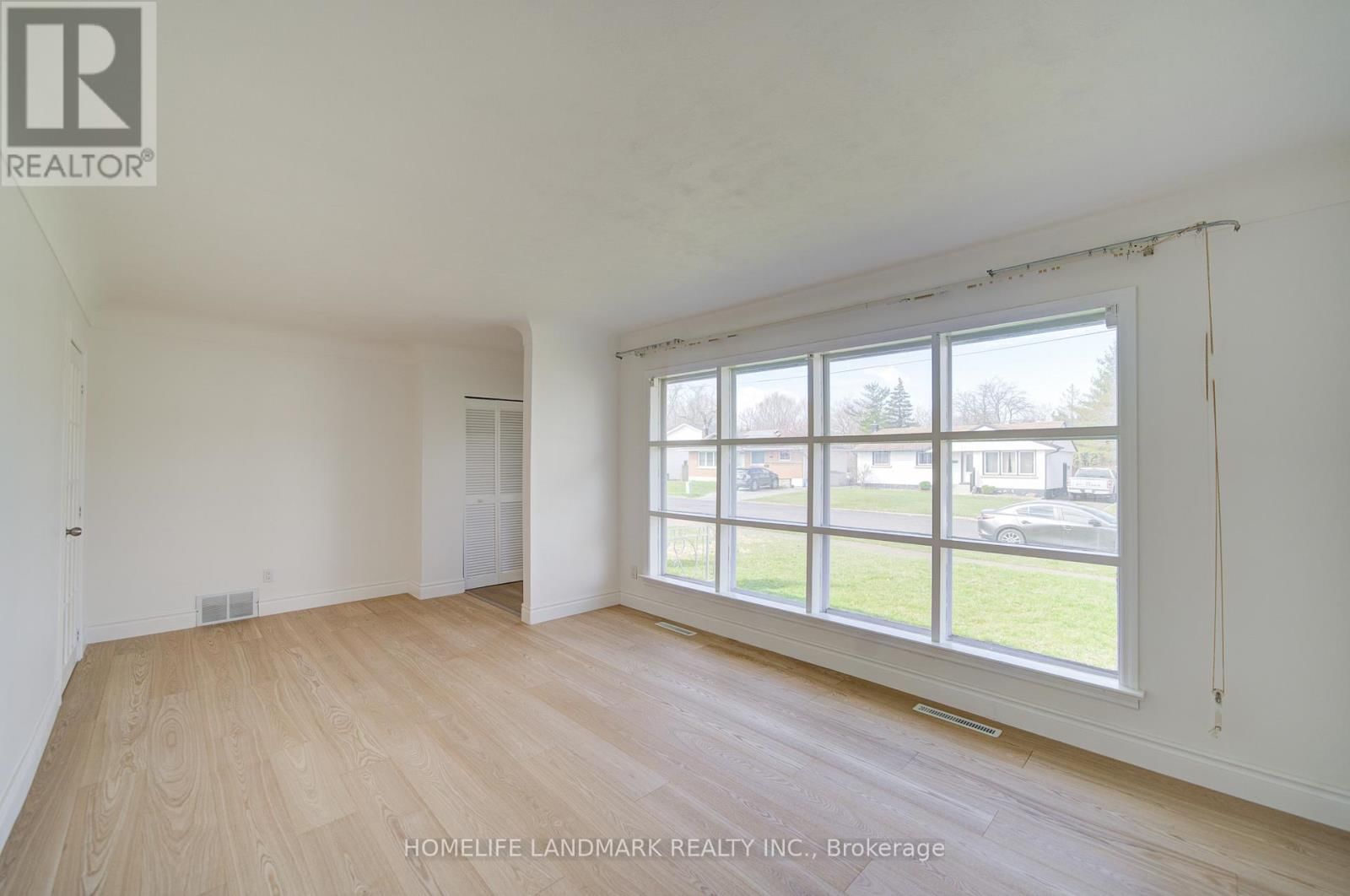 95 JACOBSON AVENUE Image 8