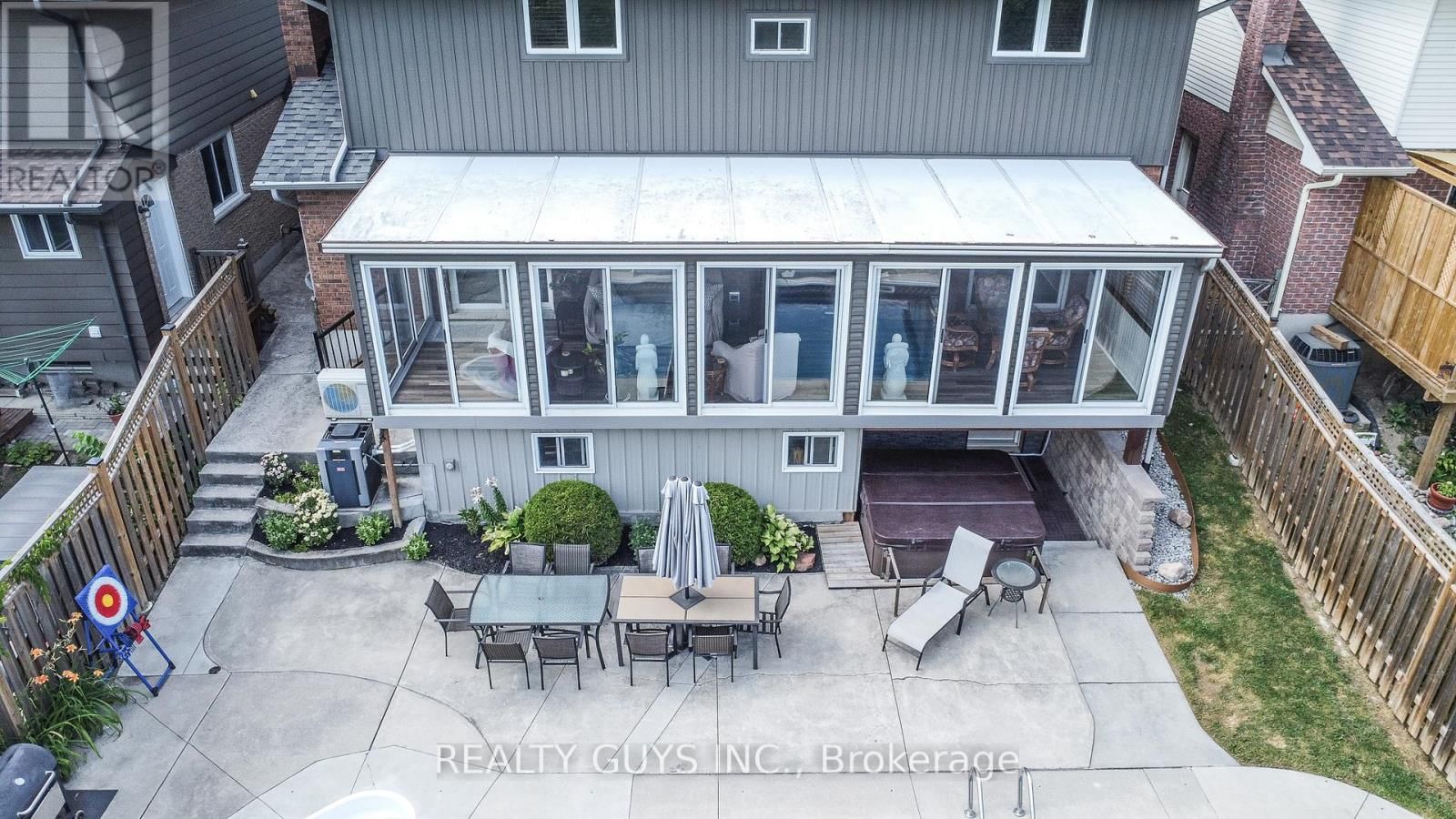 2515 FARMCREST AVENUE Image 12