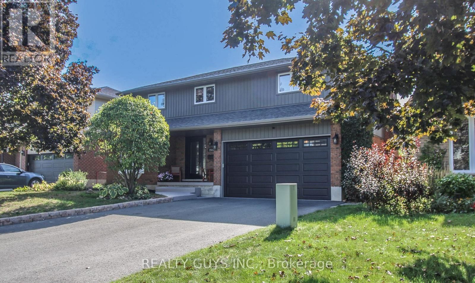 2515 FARMCREST AVENUE Image 3