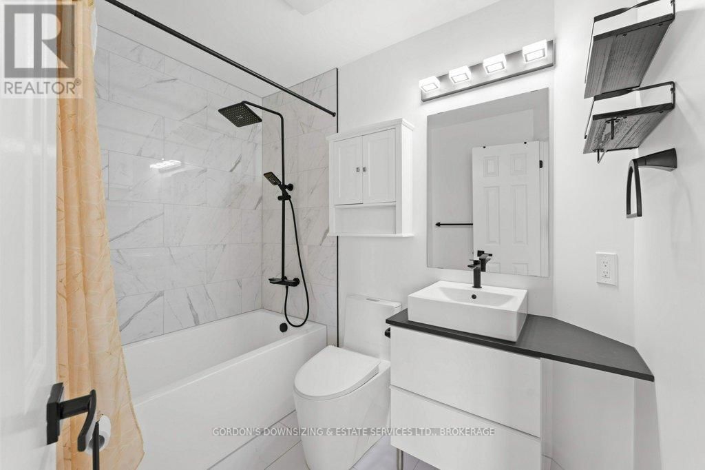 24 - 1098 KING STREET WEST Image 23