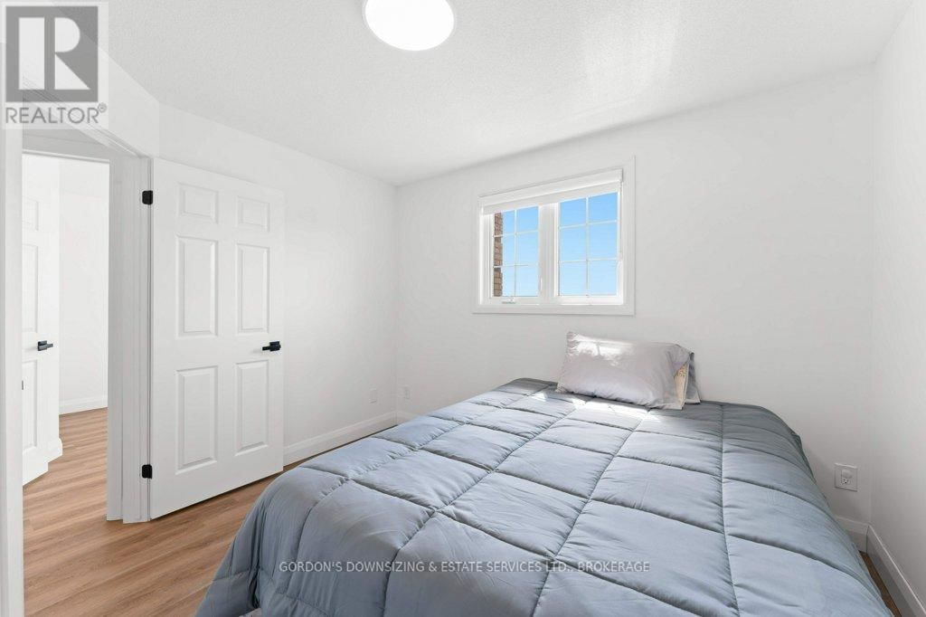 24 - 1098 KING STREET WEST Image 29