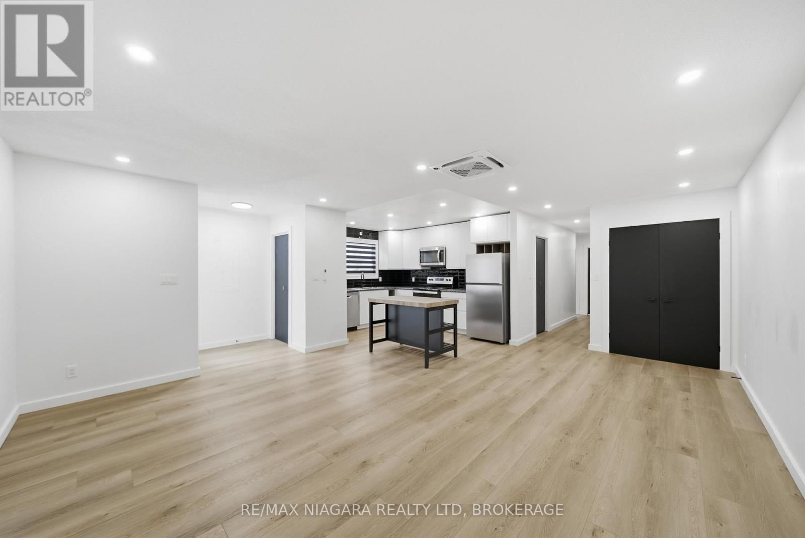 1361 STATION STREET Image 3