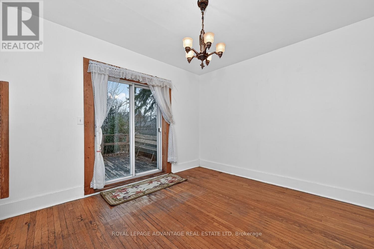 21 GLADSTONE AVENUE Image 13