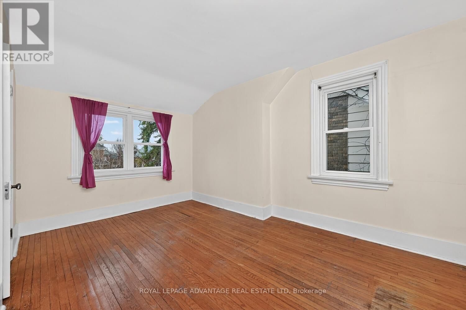 21 GLADSTONE AVENUE Image 21