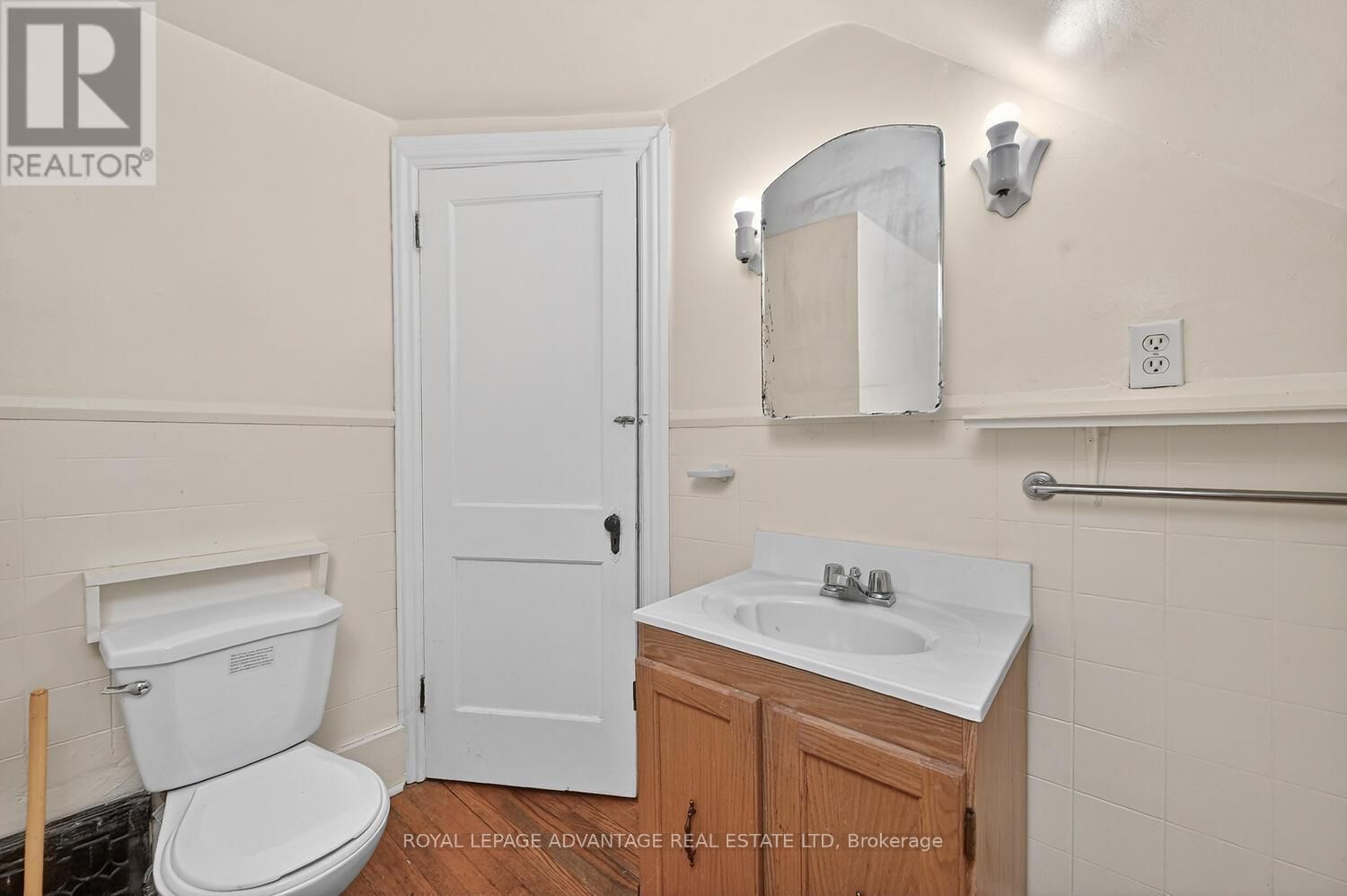 21 GLADSTONE AVENUE Image 24