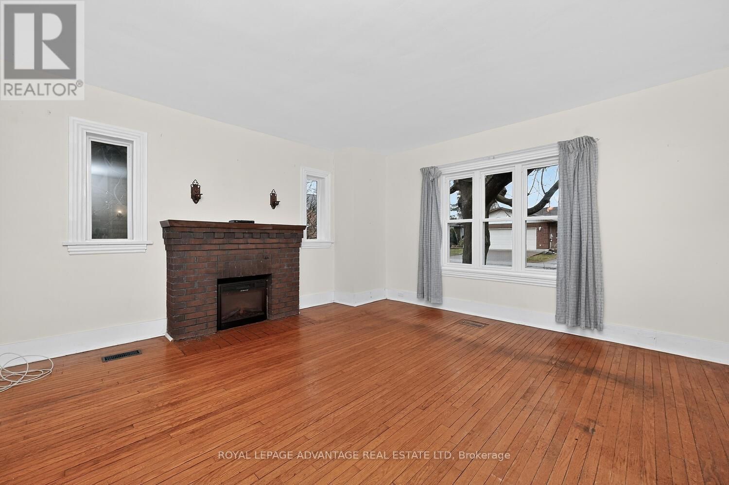 21 GLADSTONE AVENUE Image 9