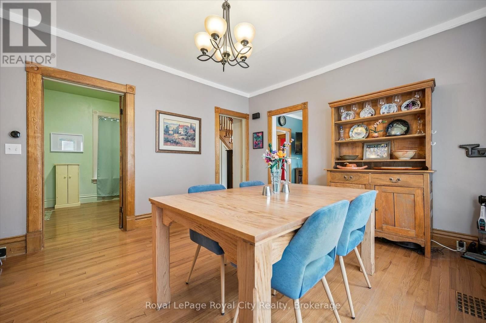 155 LANCASTER STREET EAST Image 10