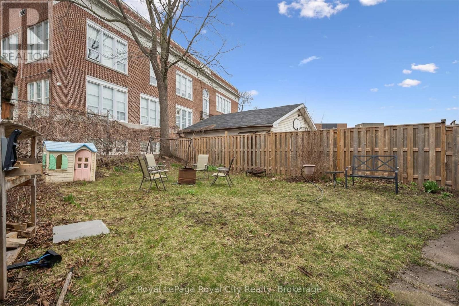 155 LANCASTER STREET EAST Image 28