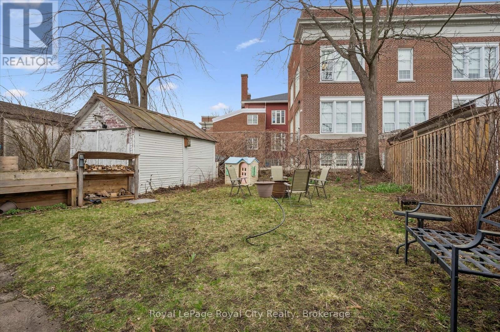 155 LANCASTER STREET EAST Image 29