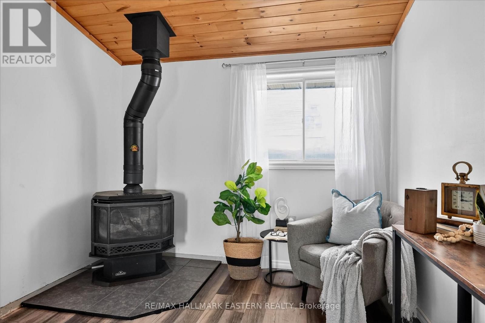 252 LAKE ROAD Image 8