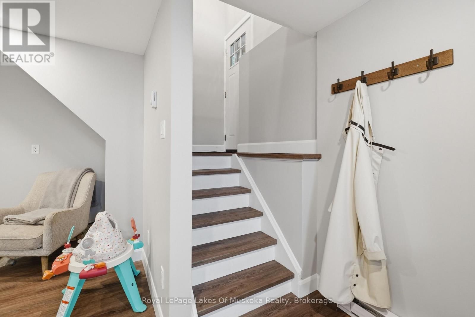 12 MANOMINEE STREET Image 18