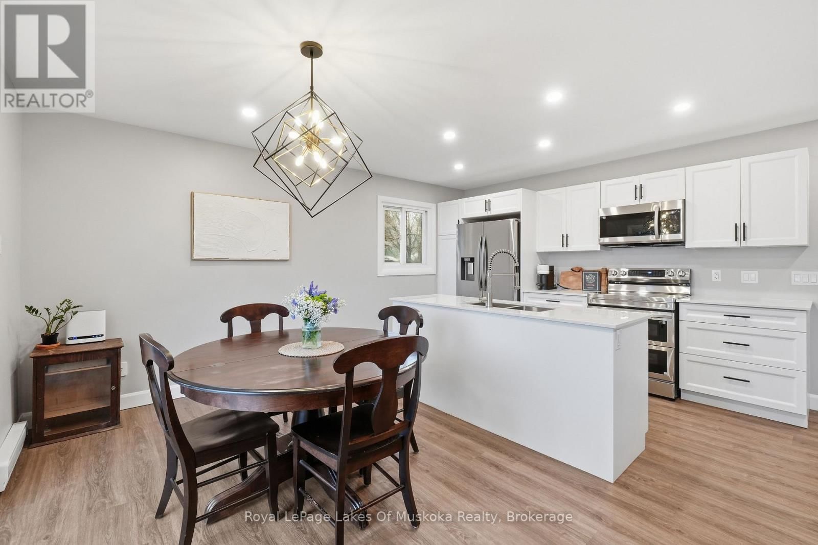 12 MANOMINEE STREET Image 2