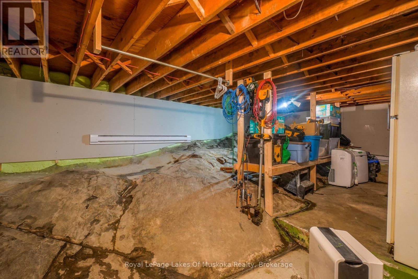 12 MANOMINEE STREET Image 25