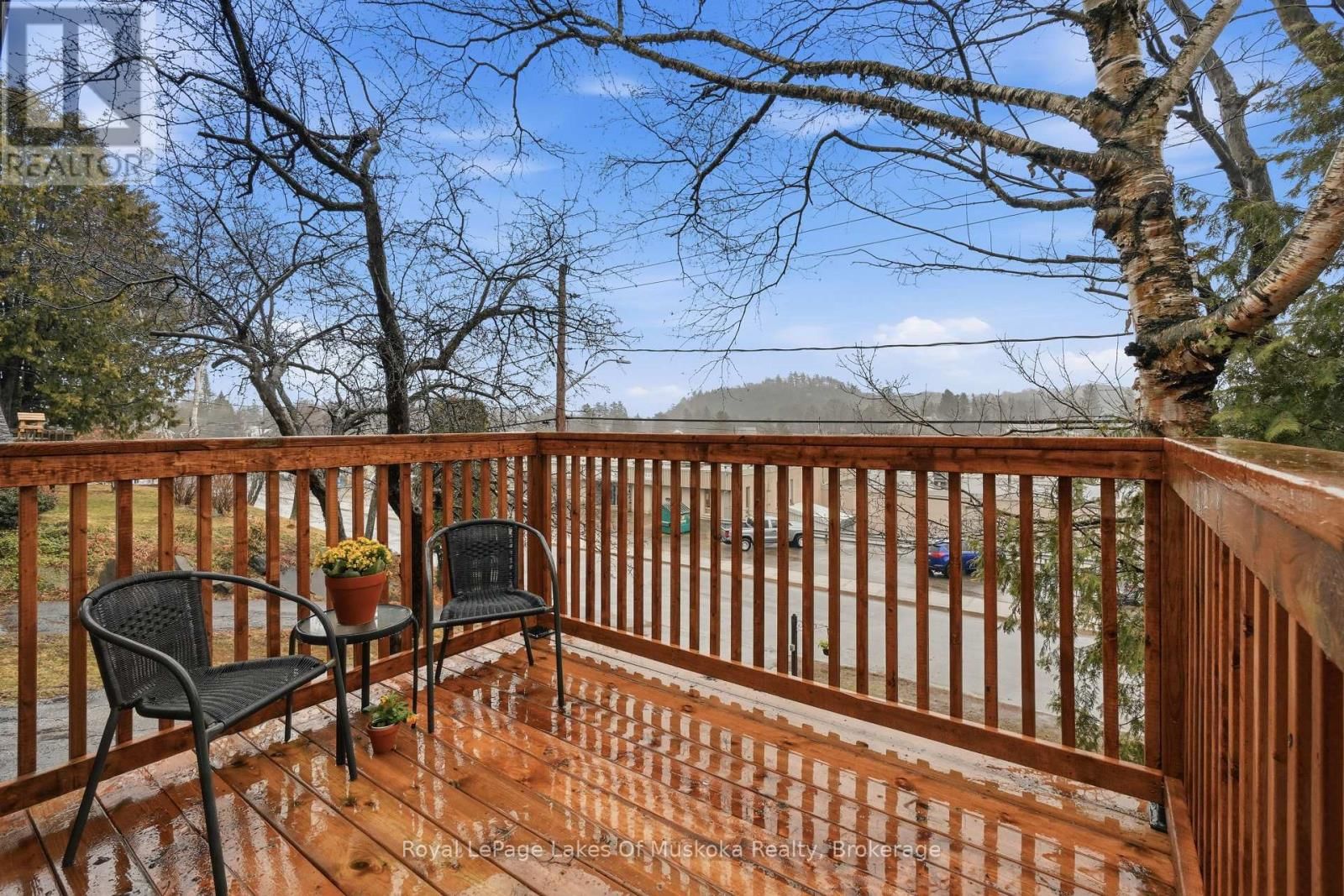 12 MANOMINEE STREET Image 26