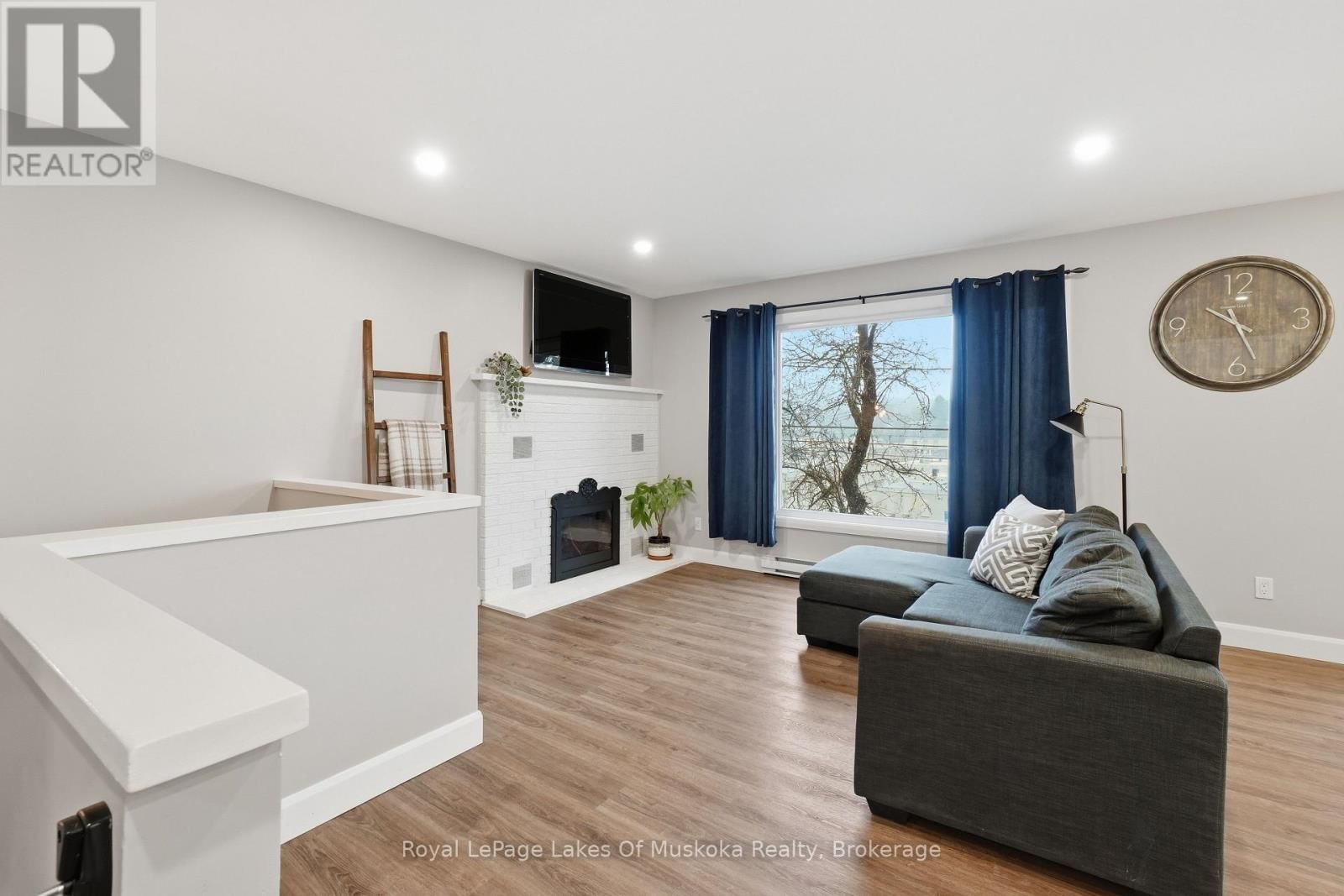 12 MANOMINEE STREET Image 3