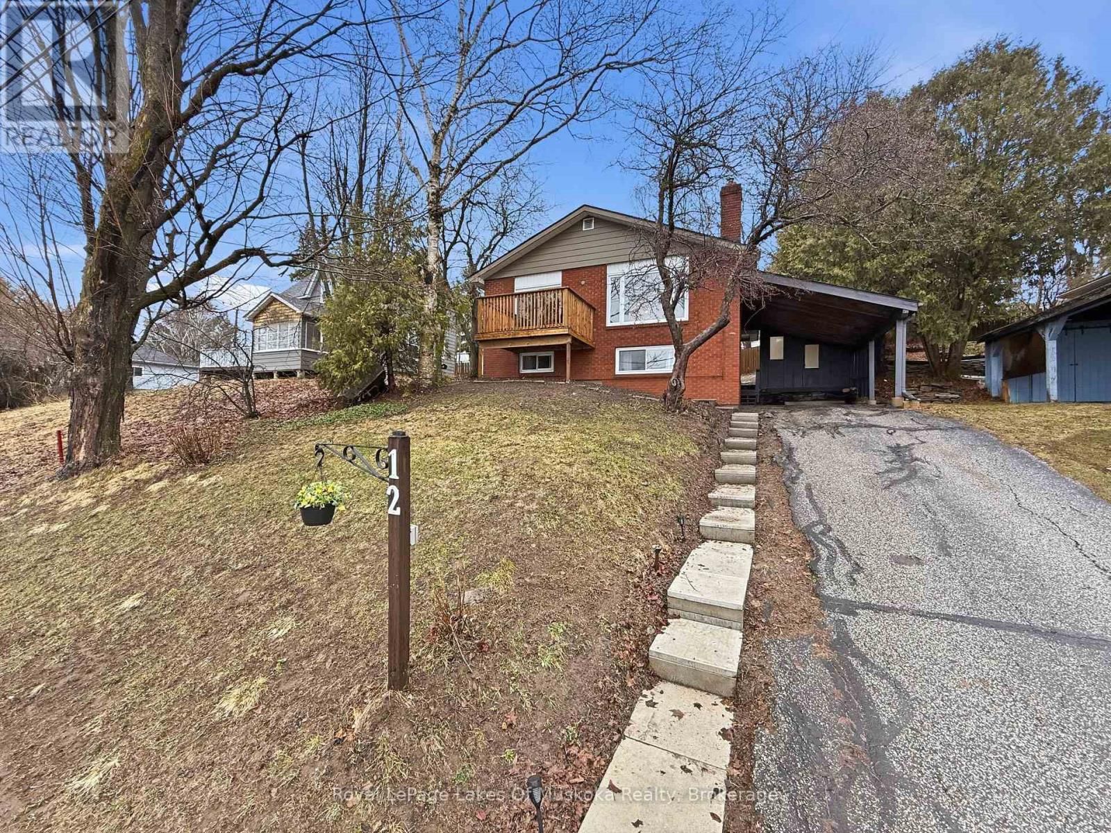 12 MANOMINEE STREET Image 31