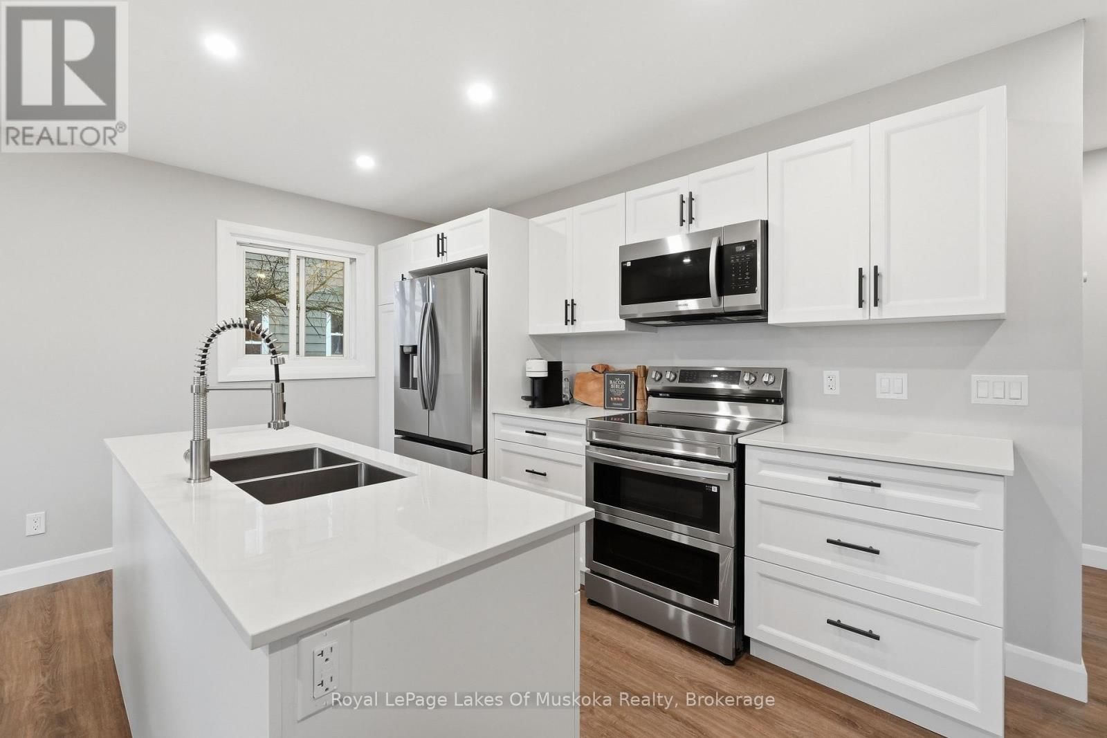 12 MANOMINEE STREET Image 6