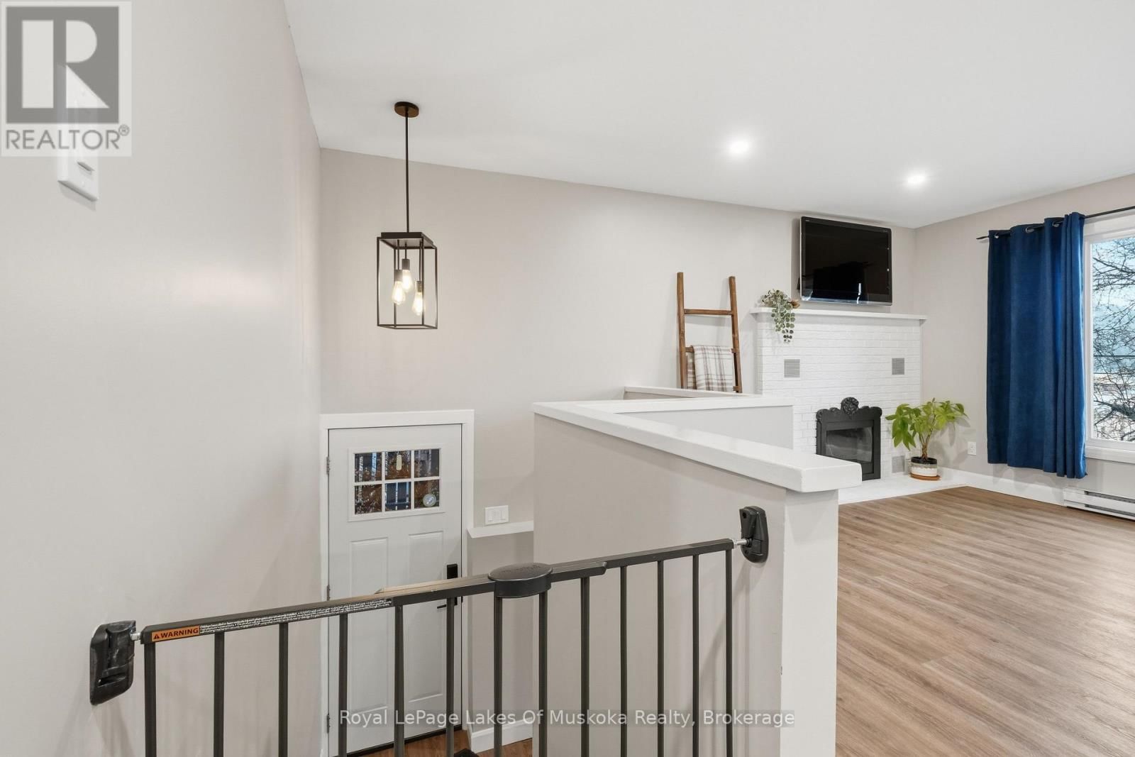 12 MANOMINEE STREET Image 8