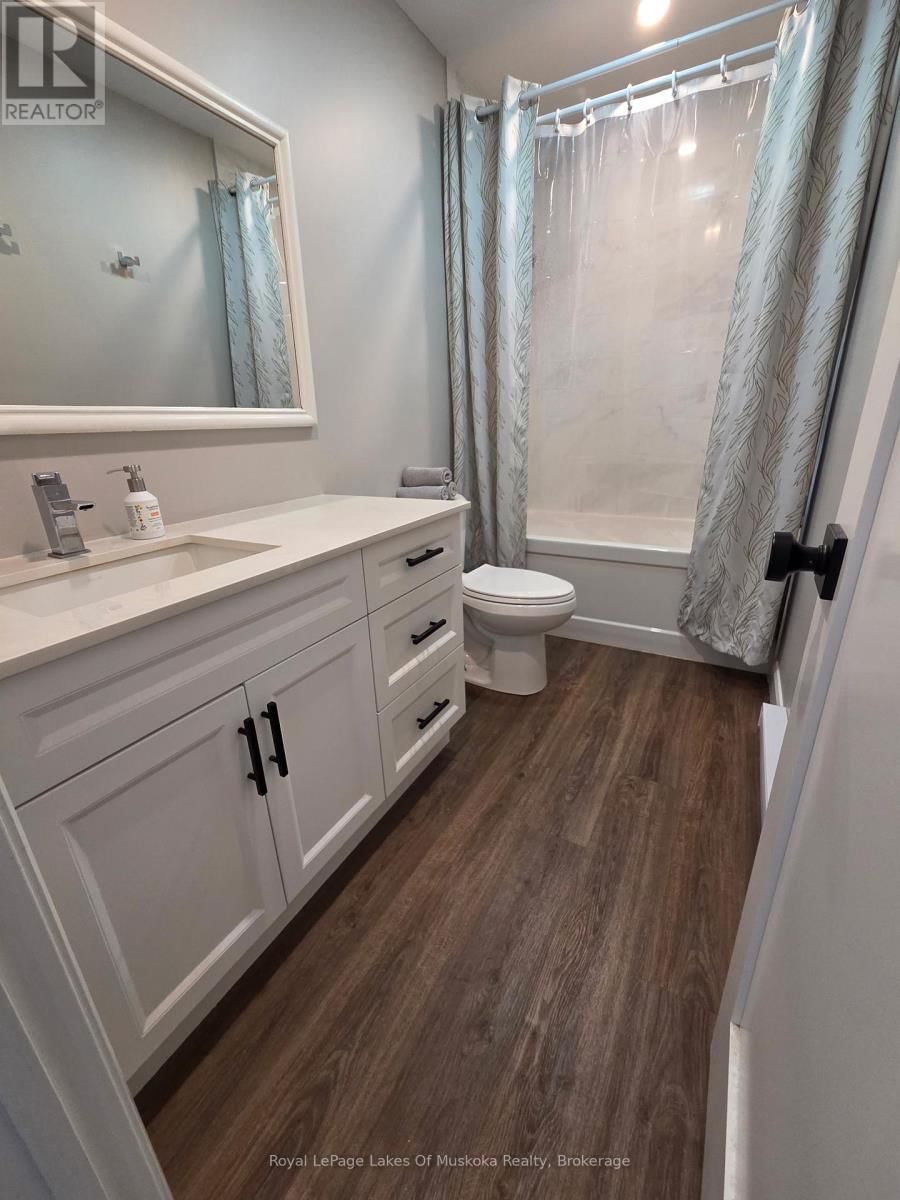 12 MANOMINEE STREET Image 9