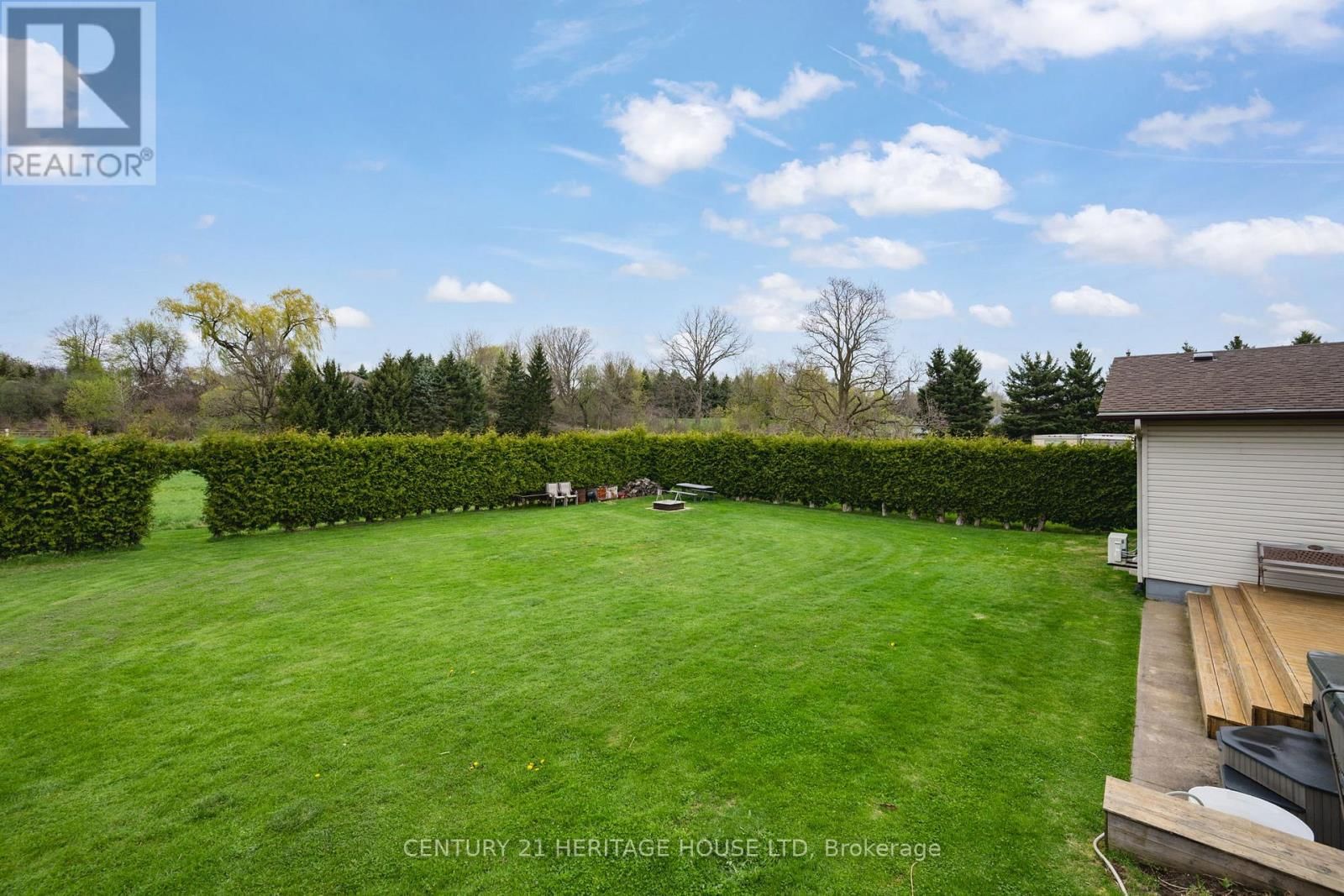 2720 CATHERINE STREET Image 33