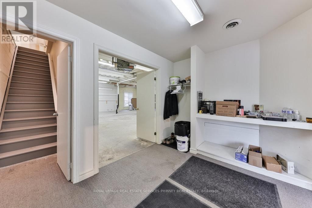 23 GRIFFIN STREET Image 35