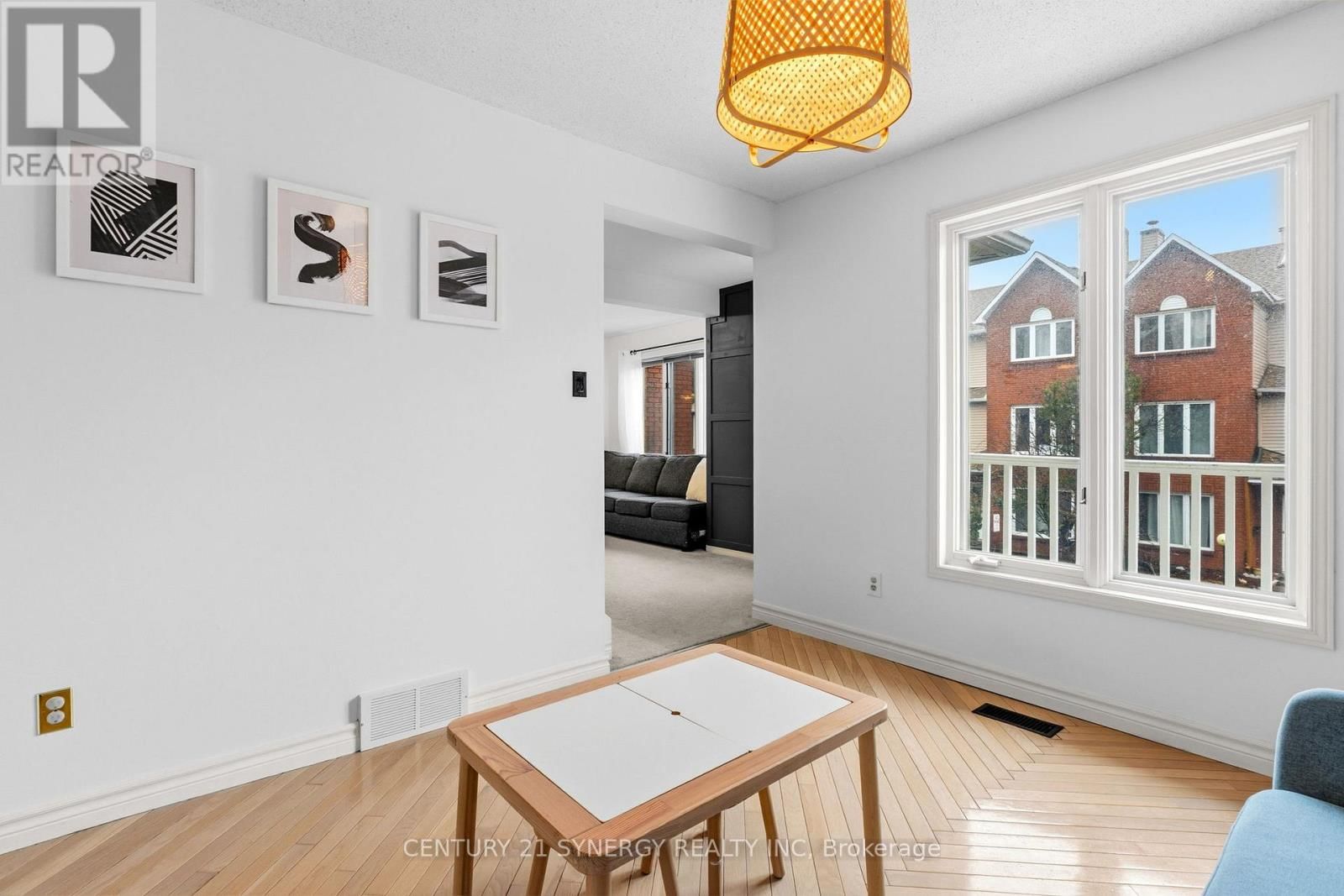 6 BERTON PLACE Image 17