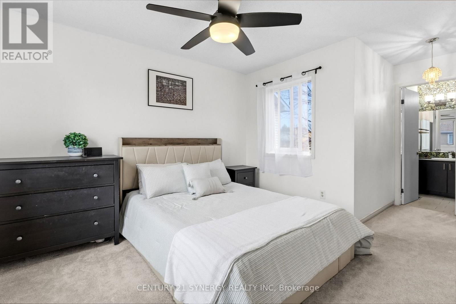 6 BERTON PLACE Image 26